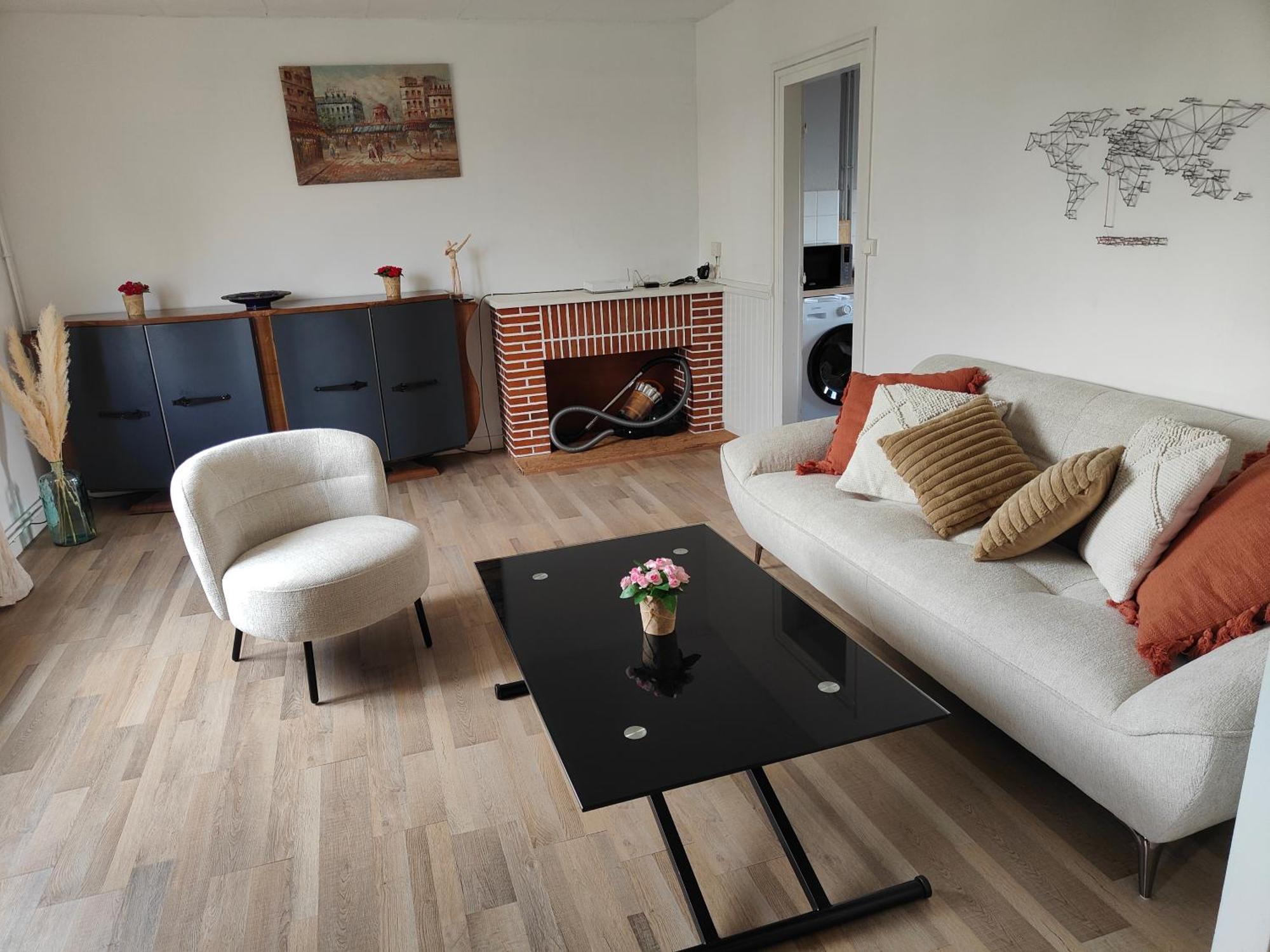 Le Repere, 400M Aeroport, 2 Chambres Tillé 外观 照片